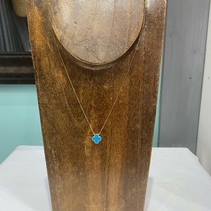 Yellow gold necklace